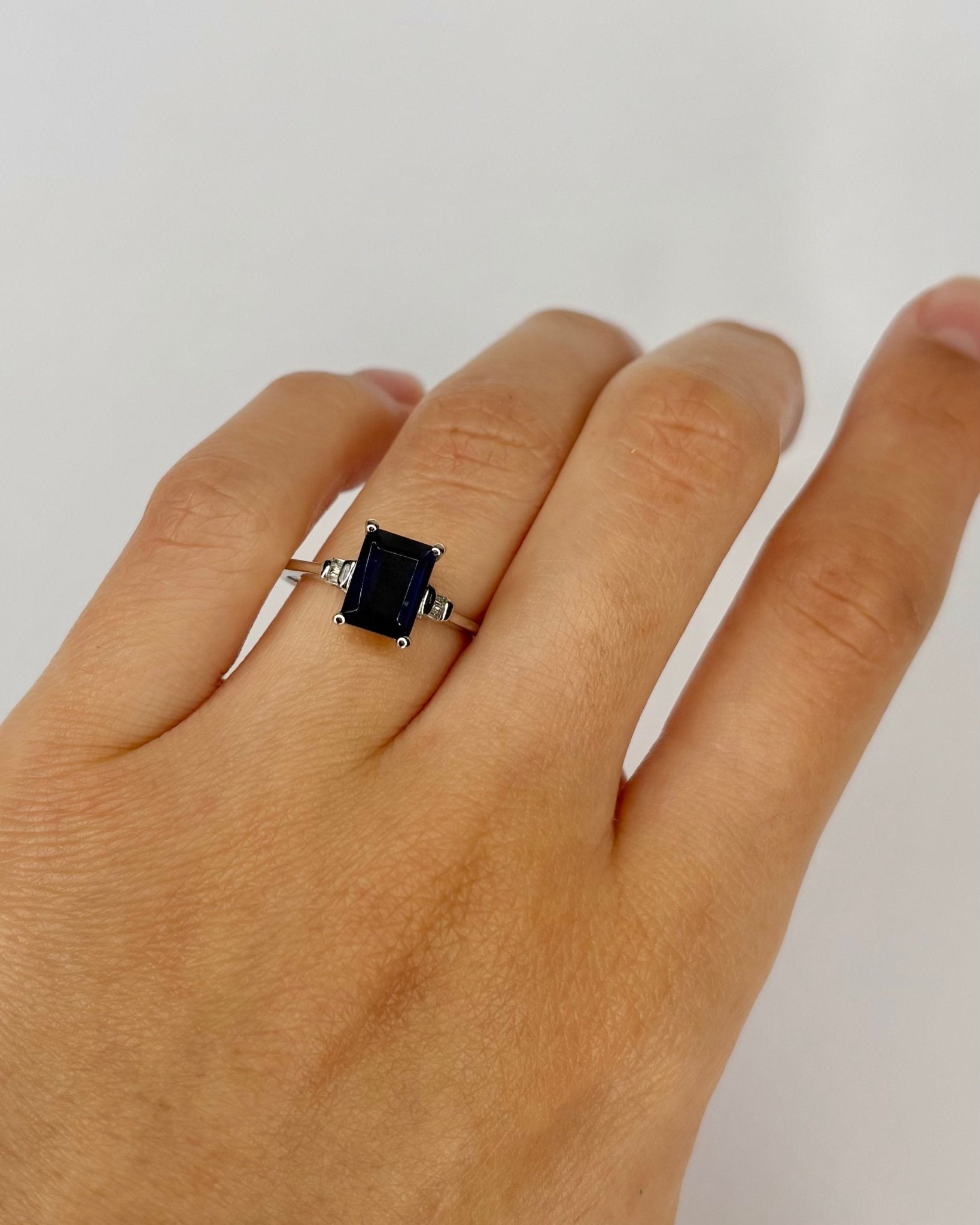 Bague Trilogie Iolite 1.56 carat &amp; Diamants "Laura" - Elliade Paris