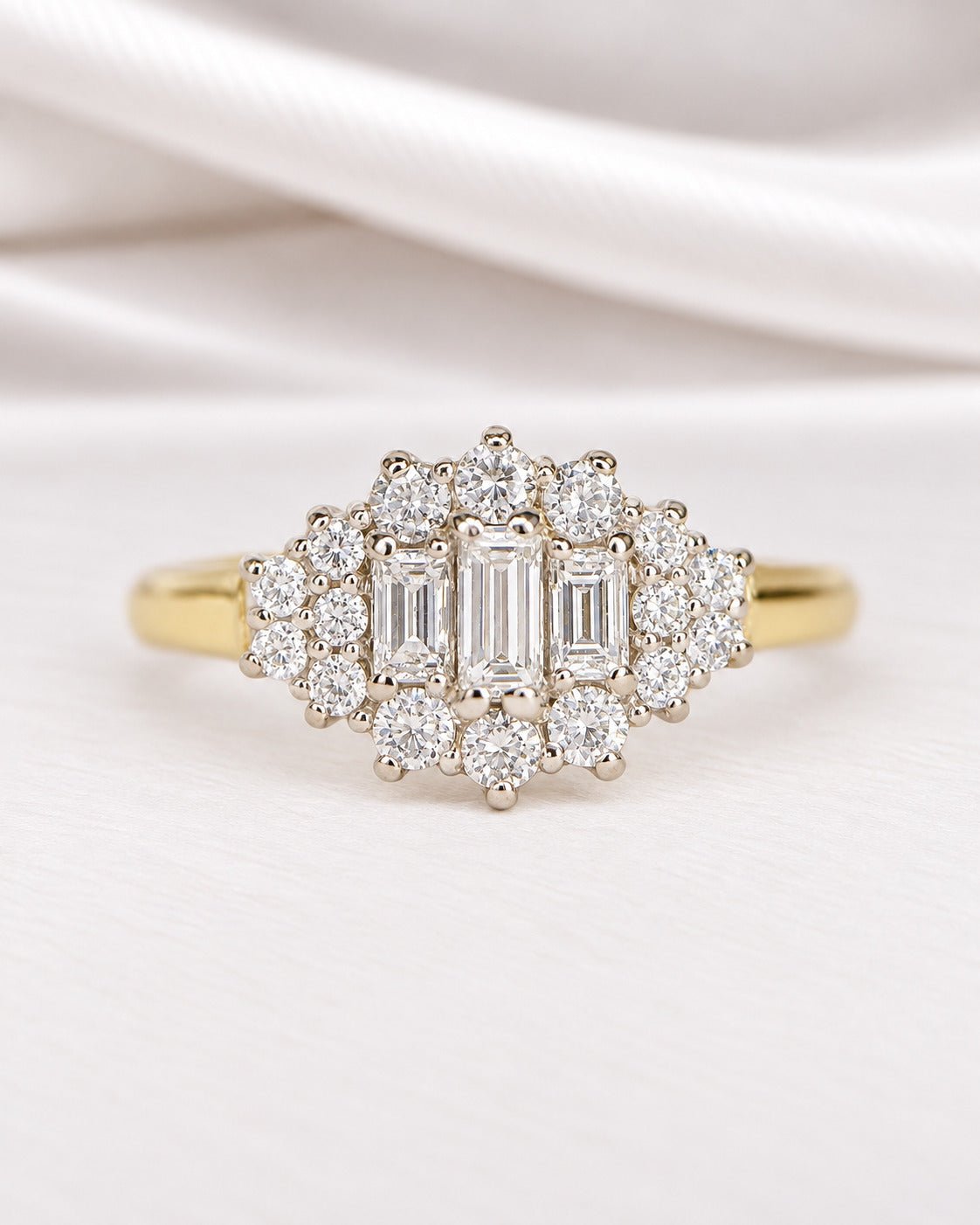 Bague Trilogie Marguerite Diamants 0.66 carat 4.43g "Geraldine" - Elliade Paris