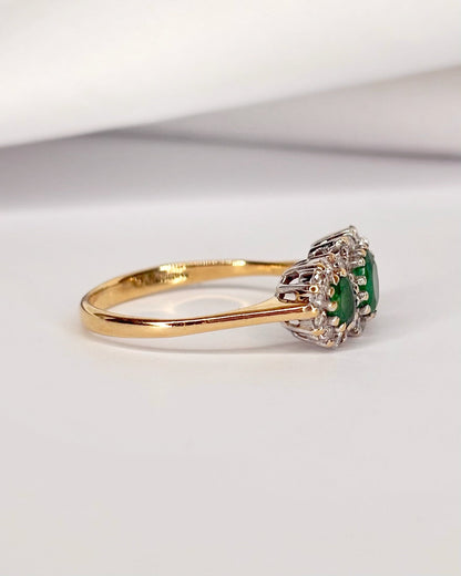 Bague Trilogie Marguerite Émeraudes &amp; 28 Diamants "Julianne" - Elliade Paris