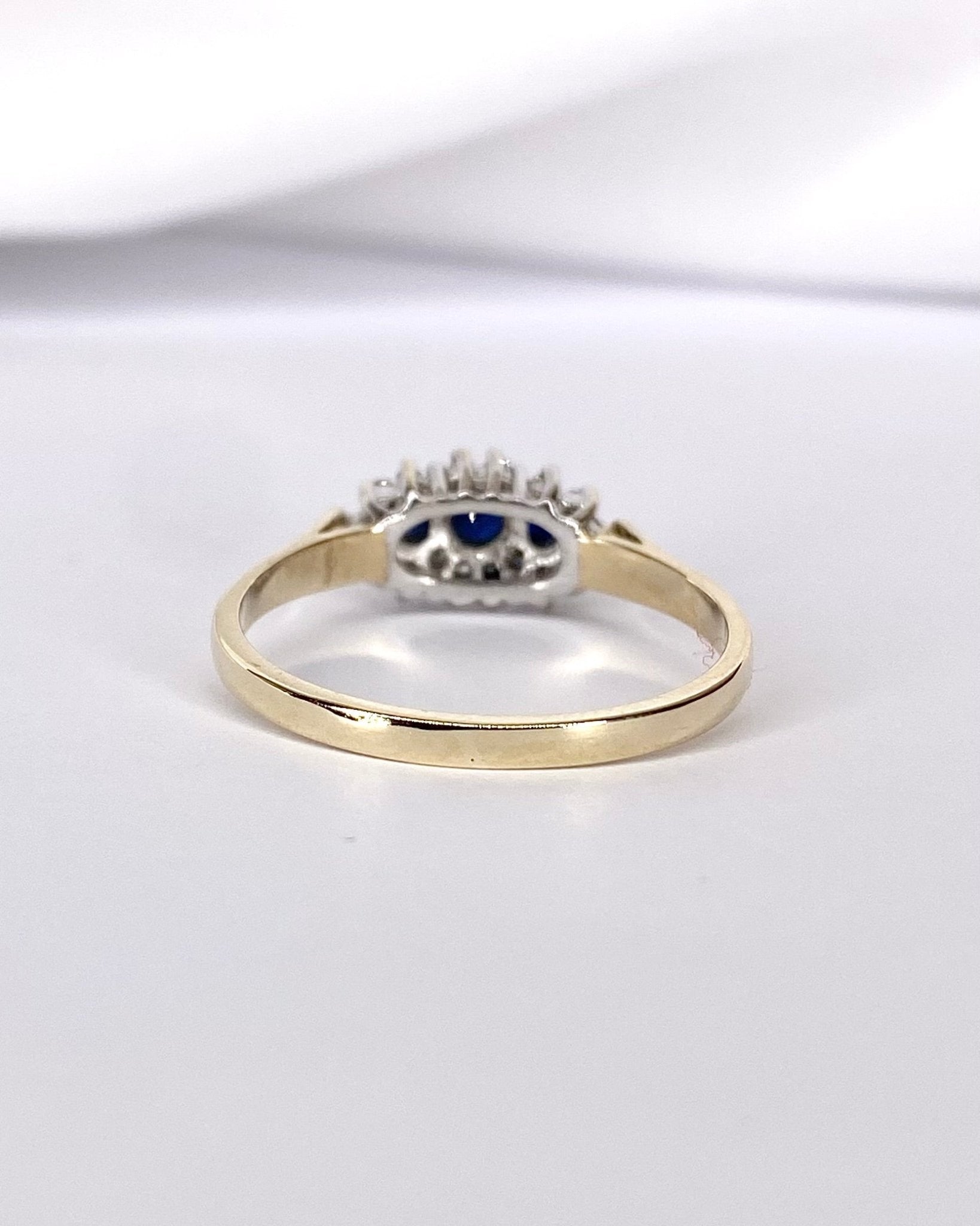 Bague Trilogie Marguerite Saphirs &amp; Diamants "Anaïs" - Elliade Paris