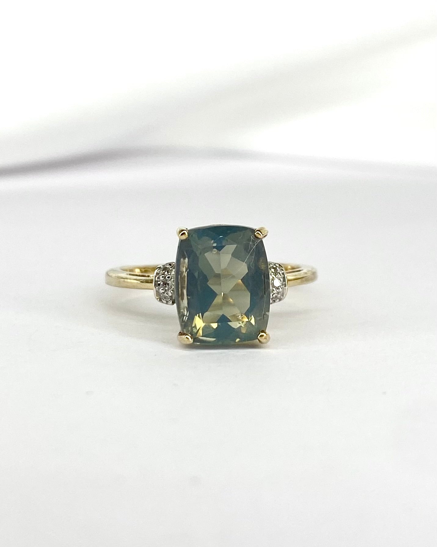 Bague Trilogie Opale 2.60 carats &amp; Diamants "Coraline" - Elliade Paris