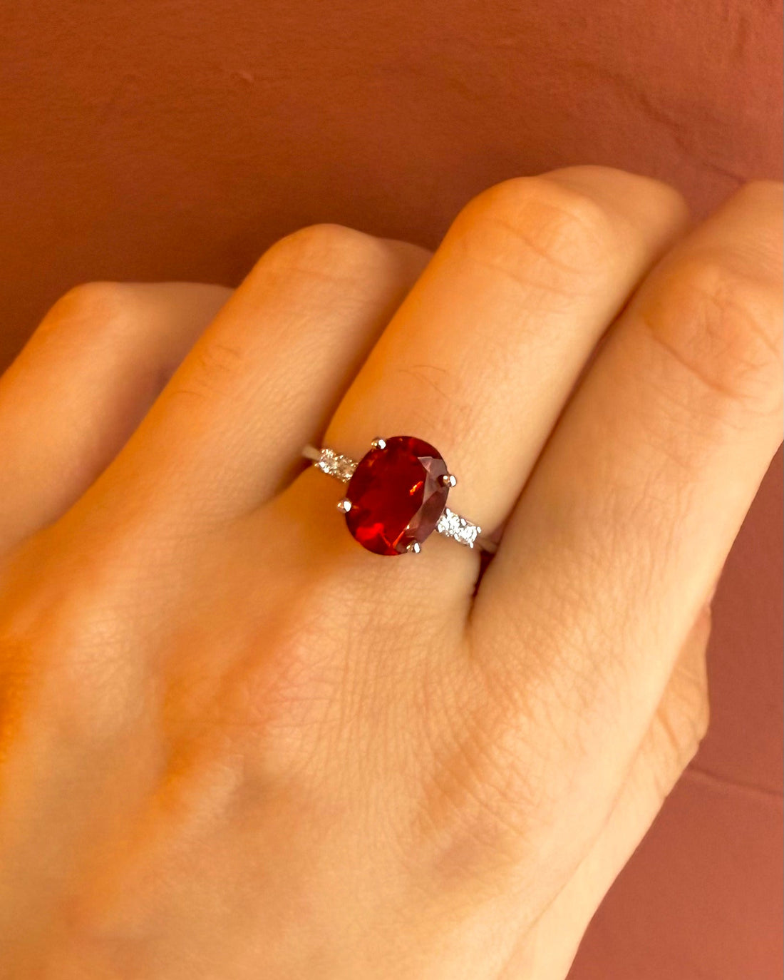 Bague Trilogie Opale de Feu 1.61 carat &amp; Diamants "Mégane" - Elliade Paris