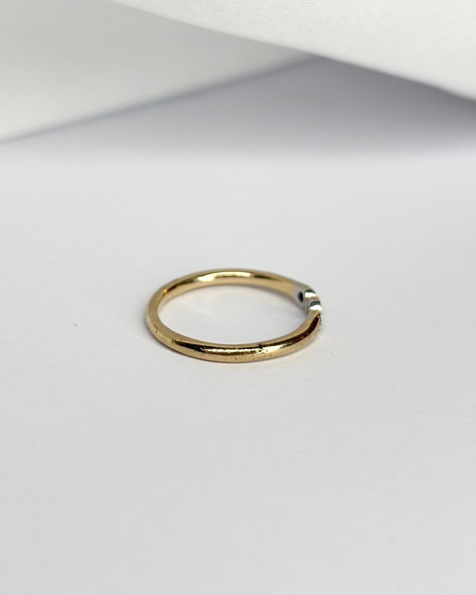 Bague Trilogie Or Jaune &amp; 3 Diamants "Rina" - Elliade Paris