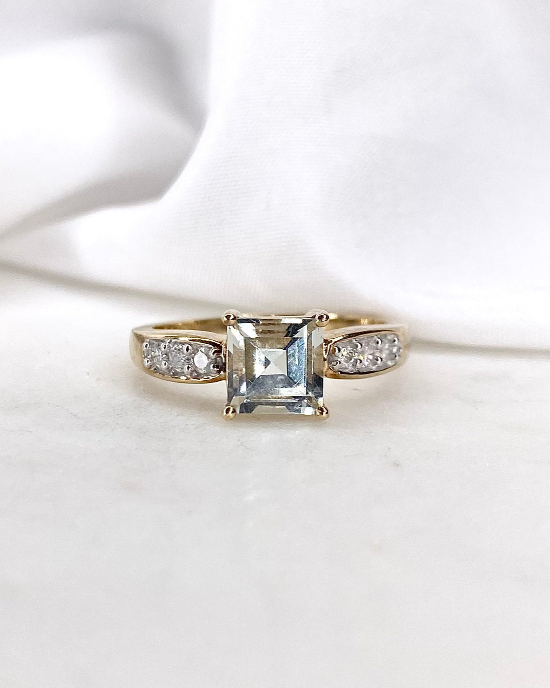 Bague Trilogie Quartz Prasiolite 1.20 carat &amp; Diamants &quot;Ava&quot; - Elliade Paris