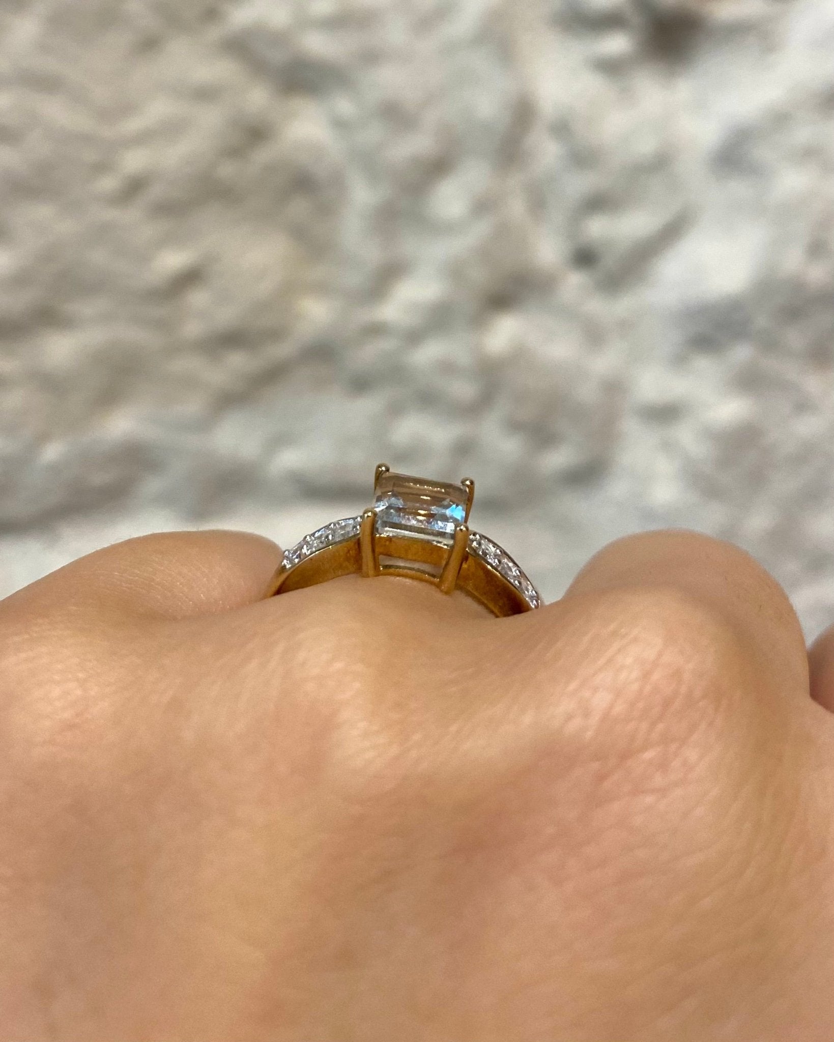 Bague Trilogie Quartz Prasiolite 1.20 carat &amp; Diamants &quot;Ava&quot; - Elliade Paris