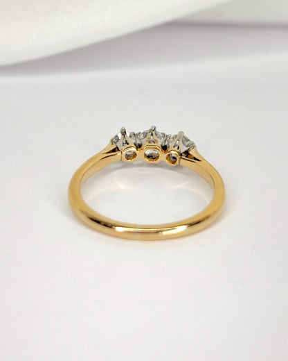 Bague Trilogie Rubis 0.50 carat &amp; Diamants "Vanessa" - Elliade Paris