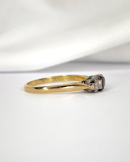 Bague Trilogie Rubis 0.50 carat &amp; Diamants "Vanessa" - Elliade Paris