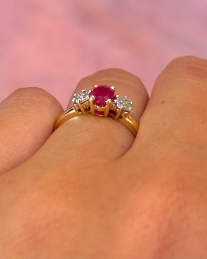 Bague Trilogie Rubis 0.60 carat &amp; Diamants "Julia" - Elliade Paris