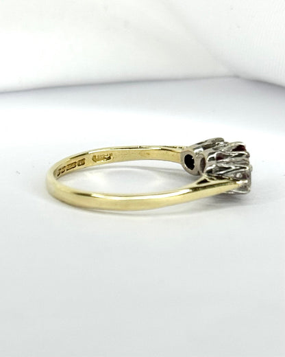 Bague trilogie Rubis 0.62 carat &amp; Diamants 0.20 carat "Célia" - Elliade Paris