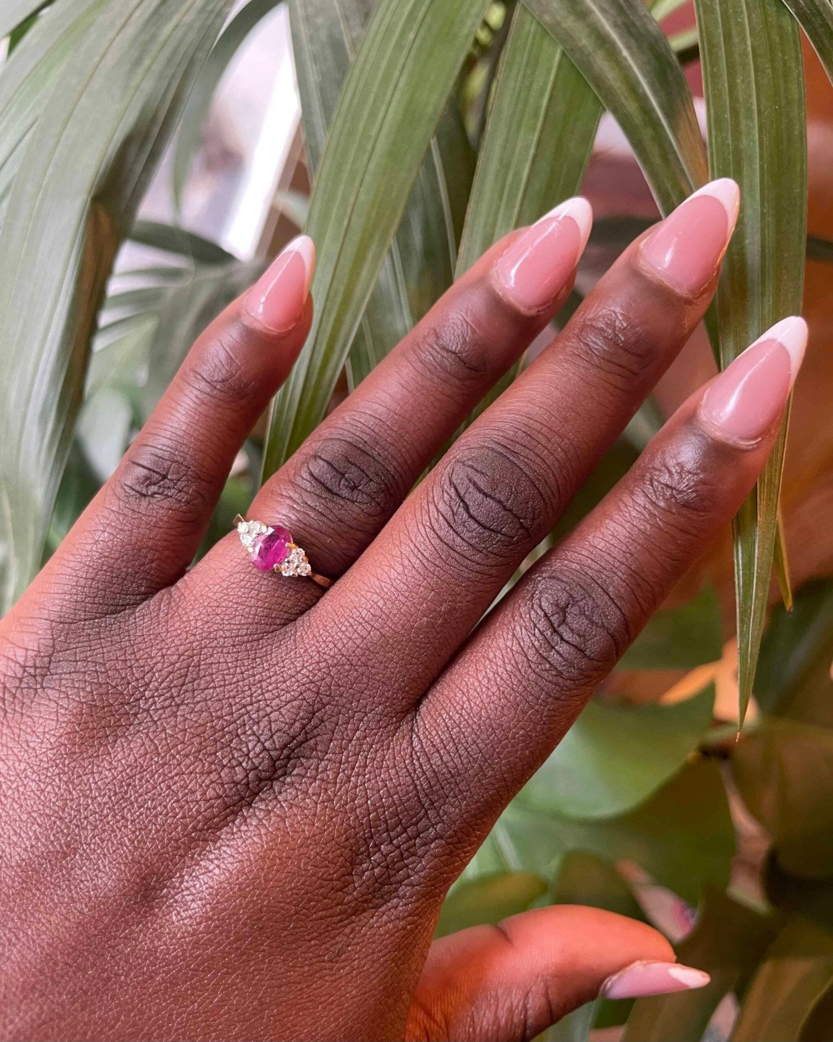 Bague Trilogie Rubis 0.65 carat &amp; Diamants "Kiara" - Elliade Paris