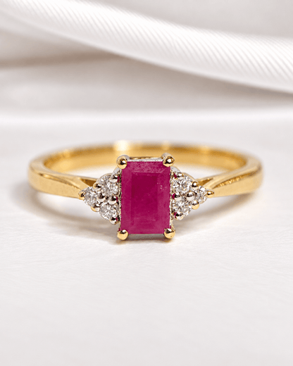 Bague Trilogie Rubis 0.70 carat &amp; Diamants "Virginia" - Elliade Paris