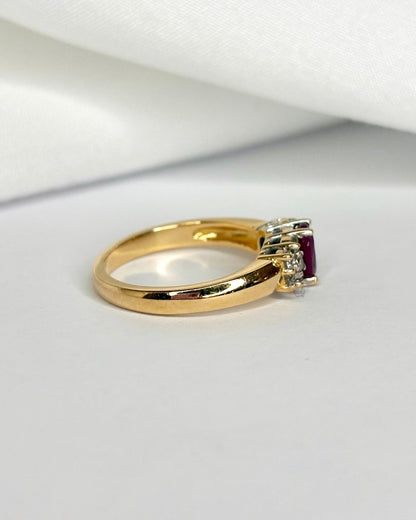 Bague Trilogie Rubis 0.80 carat &amp; Diamants 0.30 carat "Maria" - Elliade Paris