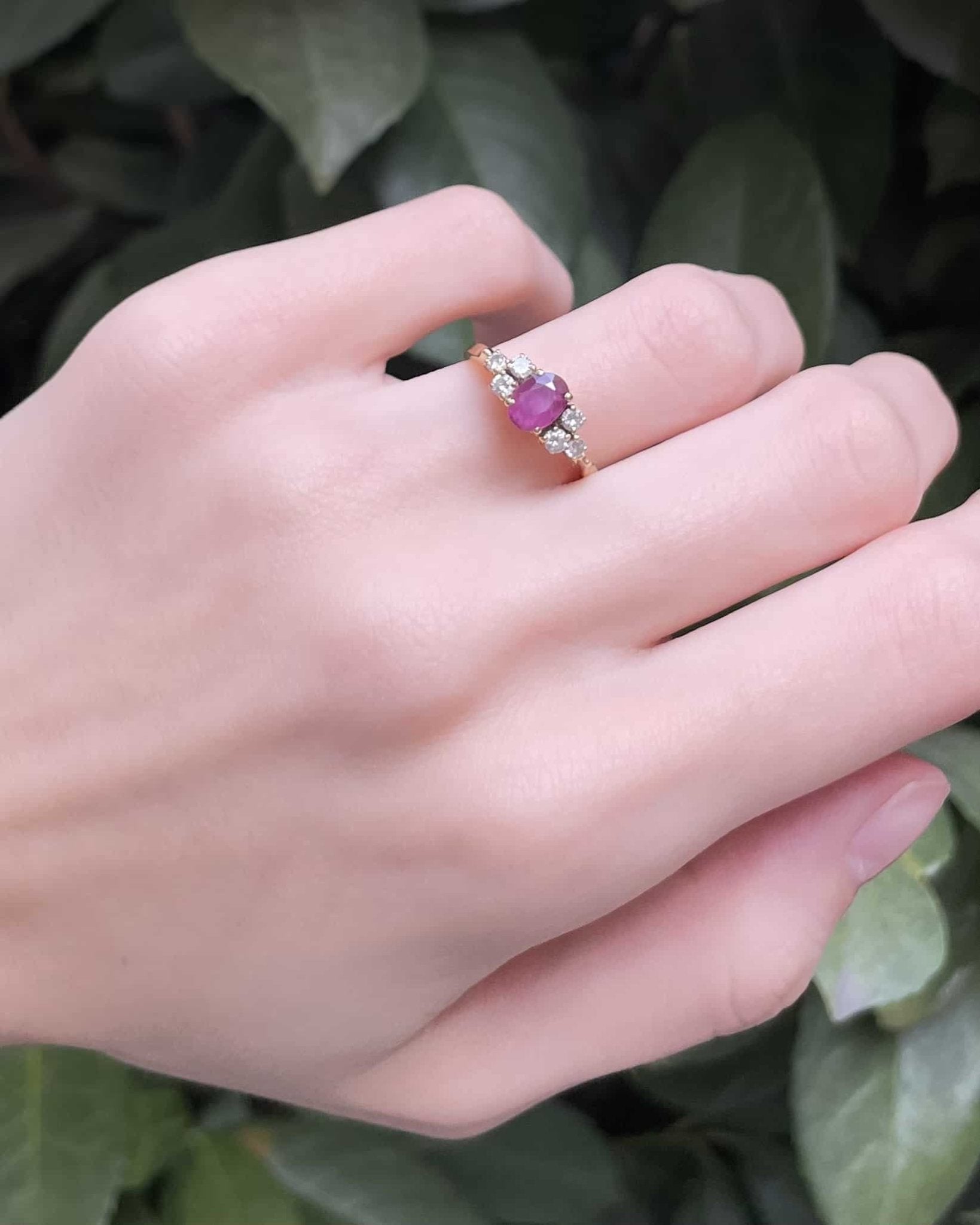 Bague Trilogie Rubis 1 carat &amp; Diamants "Riviera" - Elliade Paris