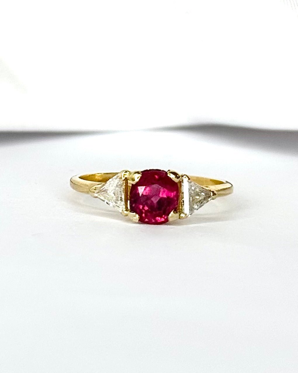 Bague Trilogie Rubis 1.20 carat &amp; Diamants 0.32 carat "Elisa" - Elliade Paris