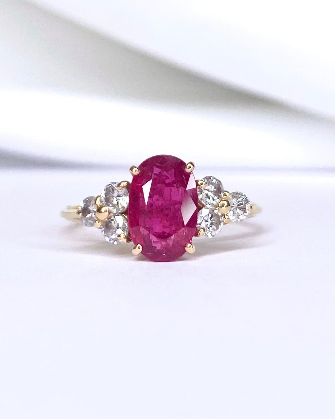 Bague Trilogie Rubis 1.25 carat &amp; Diamants 0.36 carat "Marina" - Elliade Paris