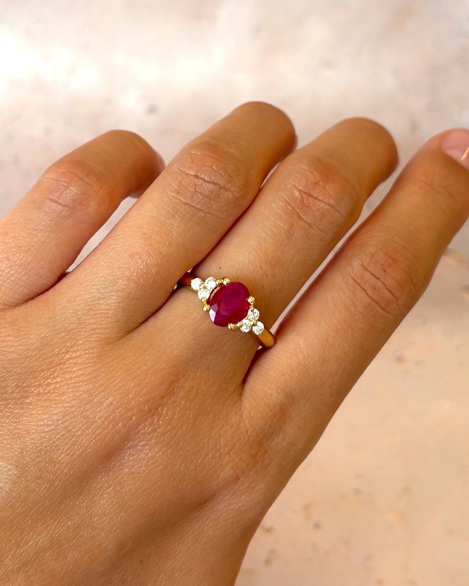 Bague Trilogie Rubis 1.50 carat &amp; Diamants "Julie" - Elliade Paris