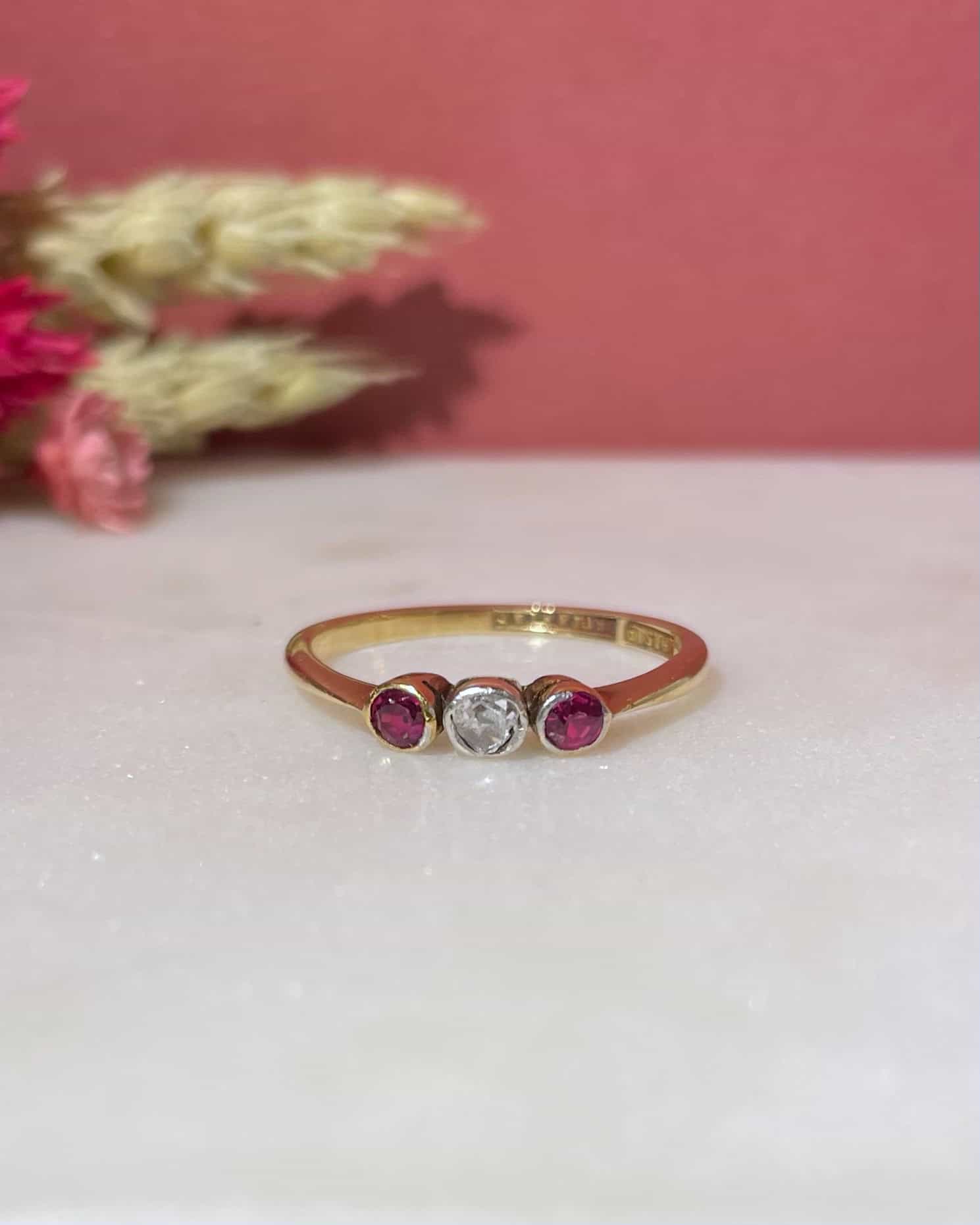 Bague Trilogie Rubis &amp; Diamants "Lovena" - Elliade Paris