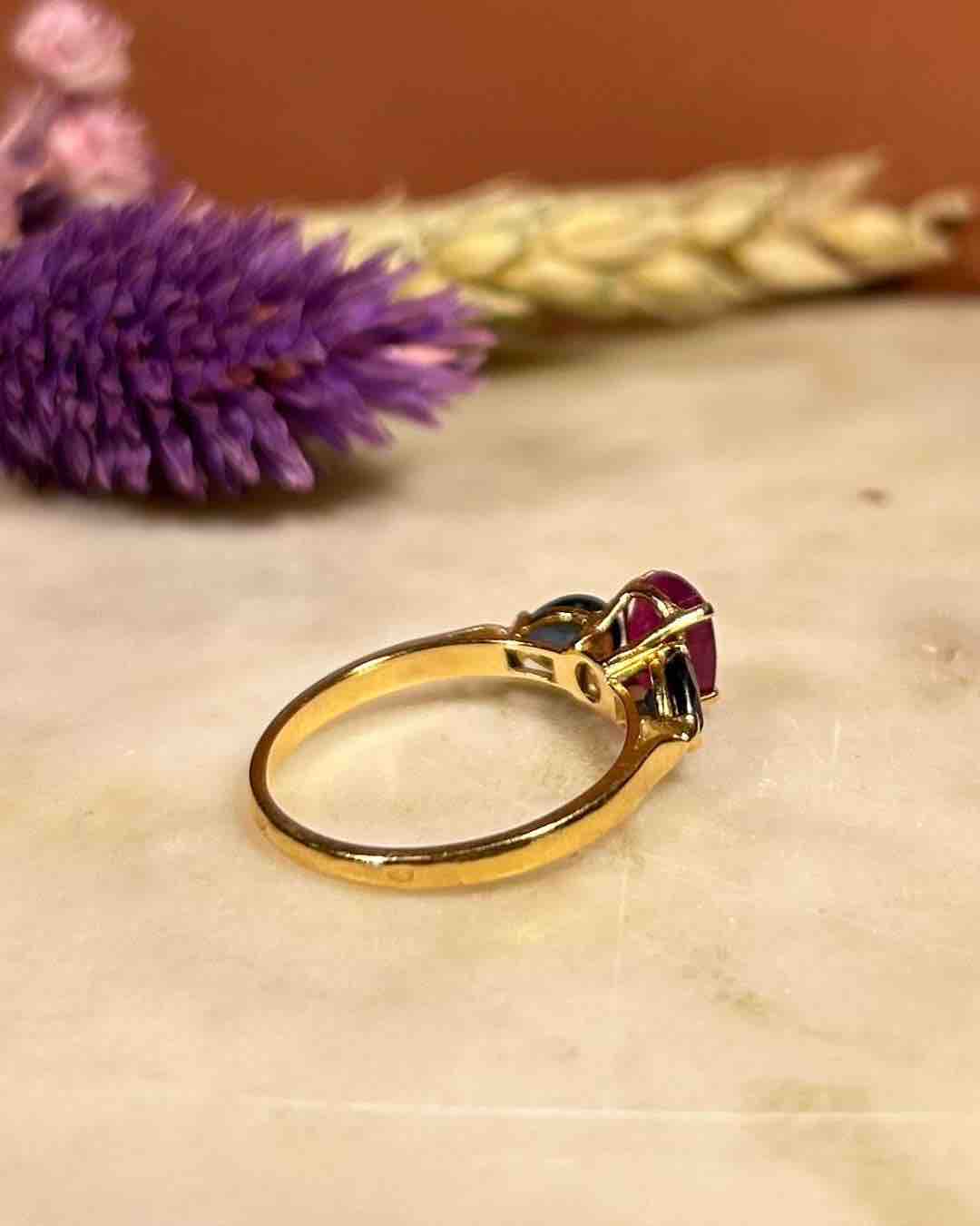 Bague Trilogie Rubis &amp; Saphirs "Lydie" - Elliade Paris