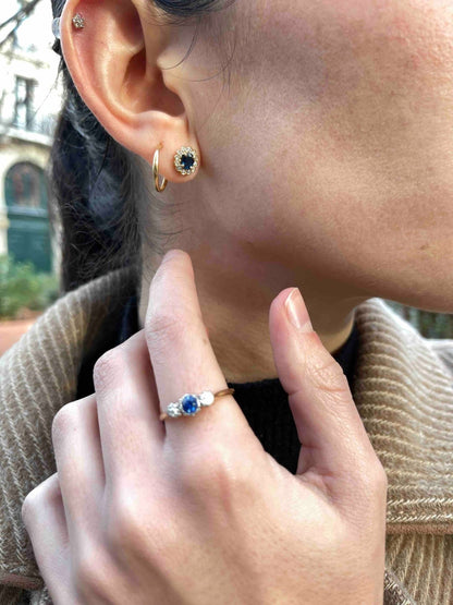 Bague Trilogie Saphir 0.50 carat &amp; Diamants &quot;Gabrielle&quot; - Elliade Paris