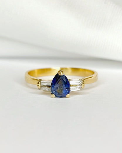 Bague Trilogie Saphir 0.60 carat &amp; Diamants "Prisca" - Elliade Paris