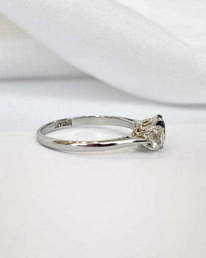 Bague Trilogie Saphir 0.65 carat &amp; Diamants 0.40 carat "Helene" - Elliade Paris