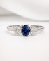 Bague Trilogie Saphir 0.65 carat & Diamants 0.40 carat "Helene" - Elliade Paris