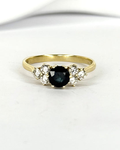 Bague Trilogie saphir 0.80 carat &amp; Diamant 0.42 carat "Lola" - Elliade Paris