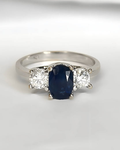 Bague Trilogie Saphir 0.85 carat &amp; Diamants 0.40 carat "Éléanore" - Elliade Paris