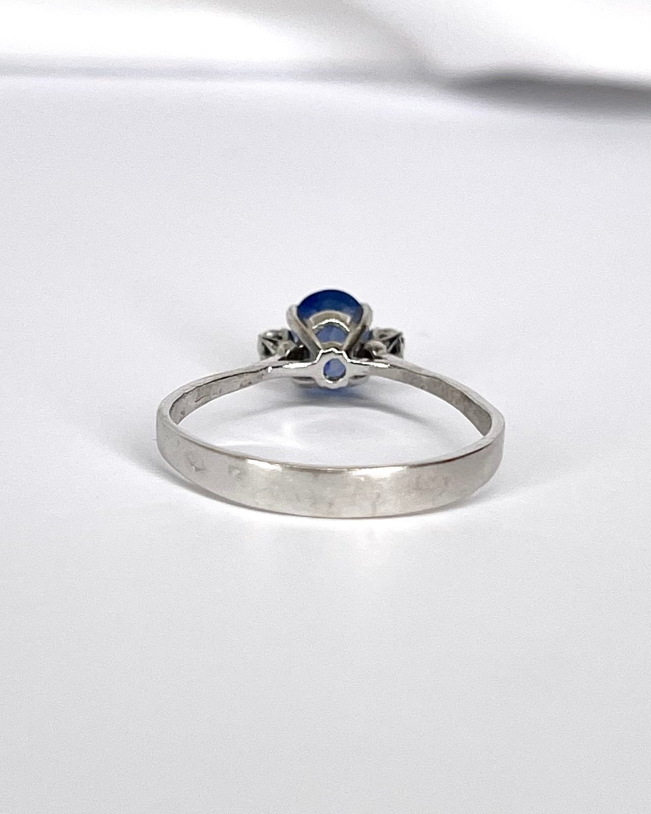 Bague Trilogie Saphir 0.90 carat &amp; Diamants "Alba" - Elliade Paris