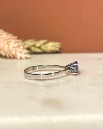 Bague Trilogie Saphir 0.90 carat &amp; Diamants &quot;Angèle&quot; - Elliade Paris