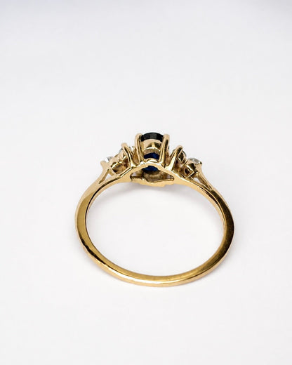 Bague Trilogie Saphir 0.94 carat &amp; Diamants "Héloise" - Elliade Paris