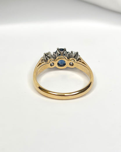 Bague Trilogie Saphir 1 carat &amp; Diamants 0.30 carat "Juliette" - Elliade Paris