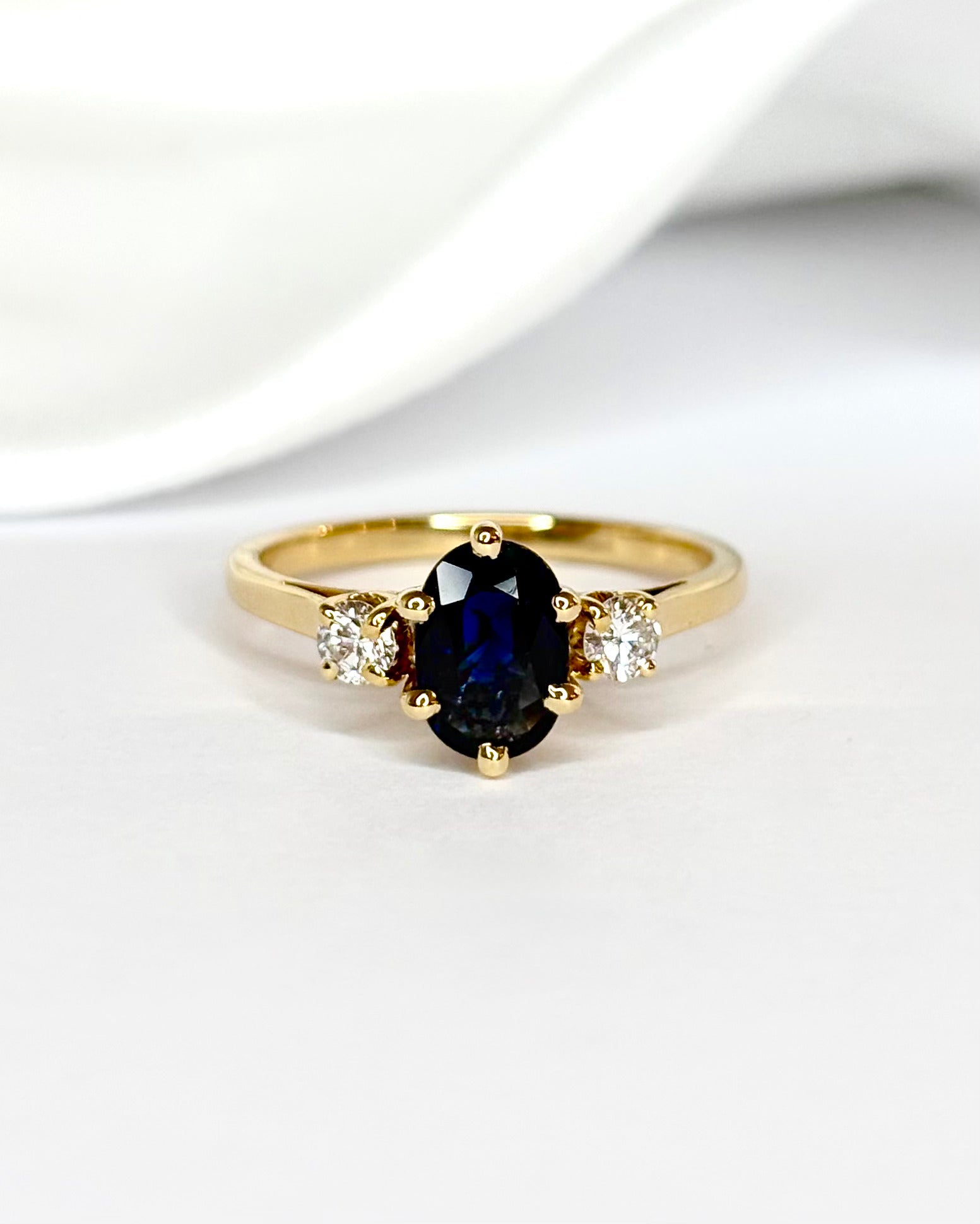 Bague Trilogie Saphir 1 carat &amp; Diamants "Dorine" - Elliade Paris