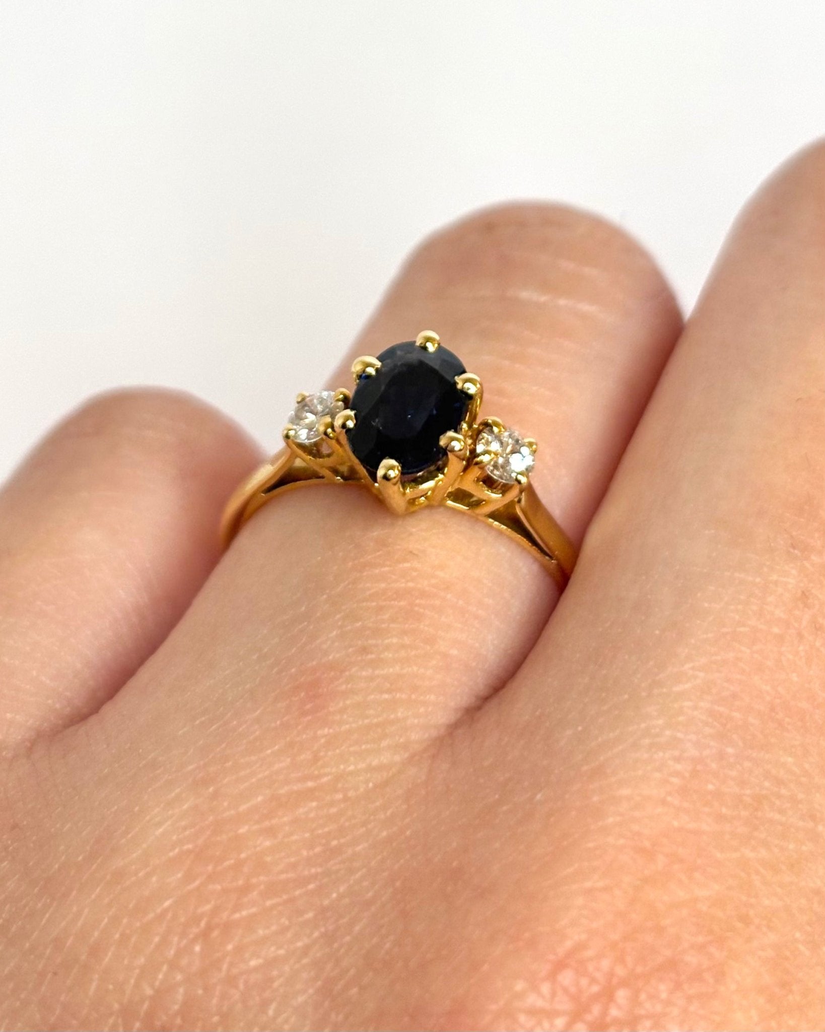 Bague Trilogie Saphir 1 carat &amp; Diamants "Dorine" - Elliade Paris