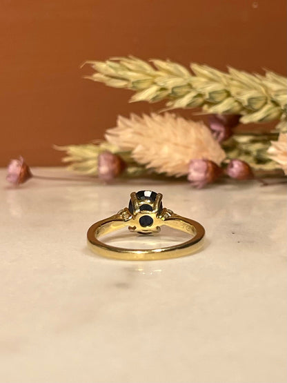 Bague Trilogie Saphir 1 carat &amp; Diamants &quot;Emmanuelle&quot; - Elliade Paris