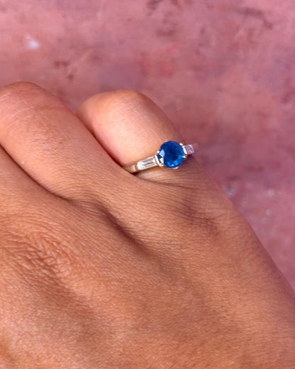 Bague Trilogie Saphir 1 carat &amp; Diamants "Paola" - Elliade Paris