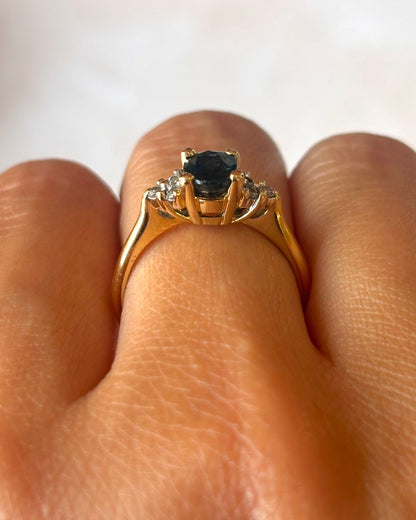 Bague Trilogie Saphir 1.20 carat &amp; Diamants "Laurette" - Elliade Paris