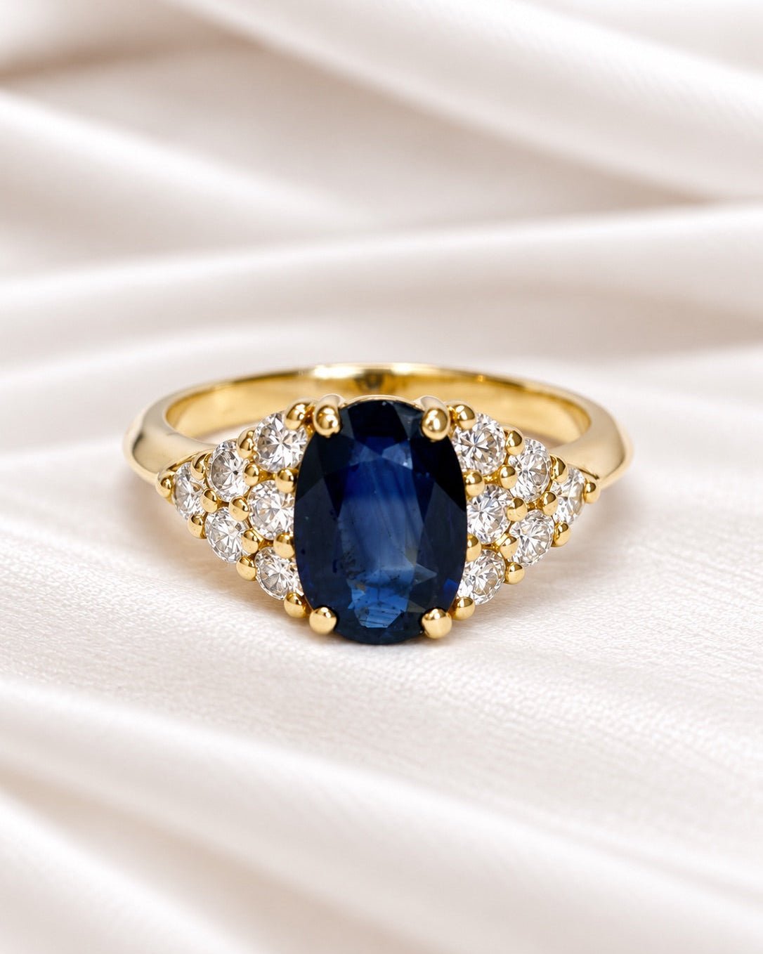 Bague Trilogie Saphir 1.55 carat &amp; Diamants 0.78 carat "Sofia" - Elliade Paris
