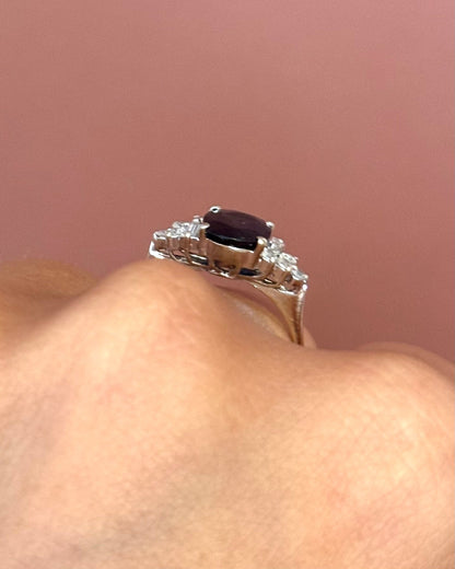 Bague Trilogie Saphir 1.82 carat &amp; Diamants "Samantha" - Elliade Paris