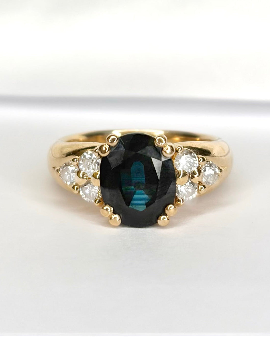 Bague Trilogie Saphir 3.50 carats &amp; Diamants 0.42 carat "Cécilia" - Elliade Paris
