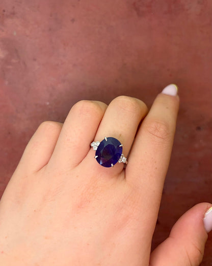 Bague Trilogie Saphir 8.45 carats &amp; Diamants 0.30 carat 5.13g "Alana" - Elliade Paris