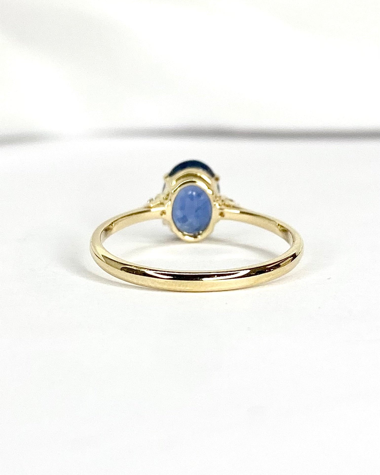 Bague Trilogie Saphir bleu lagon 1.25 carat &amp; Diamants "Anna" - Elliade Paris