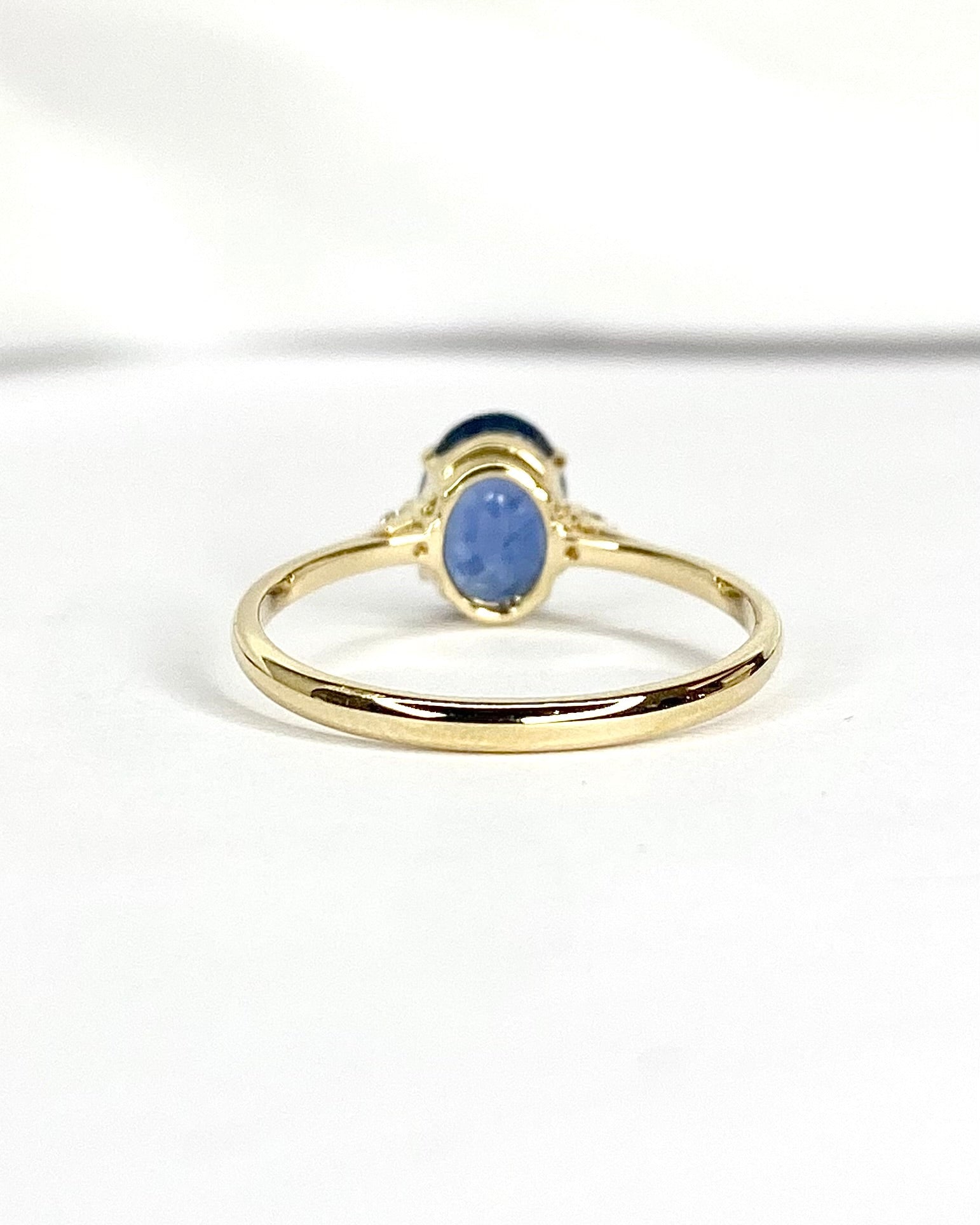 Bague Trilogie Saphir bleu lagon 1.25 carat &amp; Diamants "Anna" - Elliade Paris