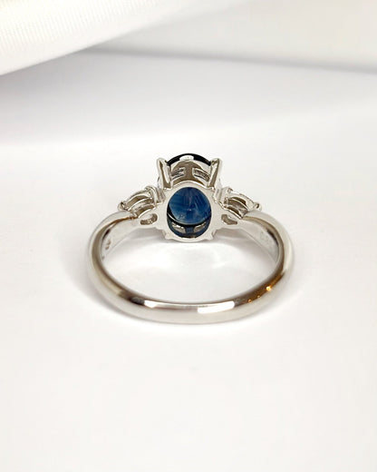 Bague Trilogie Saphir Ceylan 1.93 carat &amp; Diamants 0.24 carat "Finelle" - Elliade Paris
