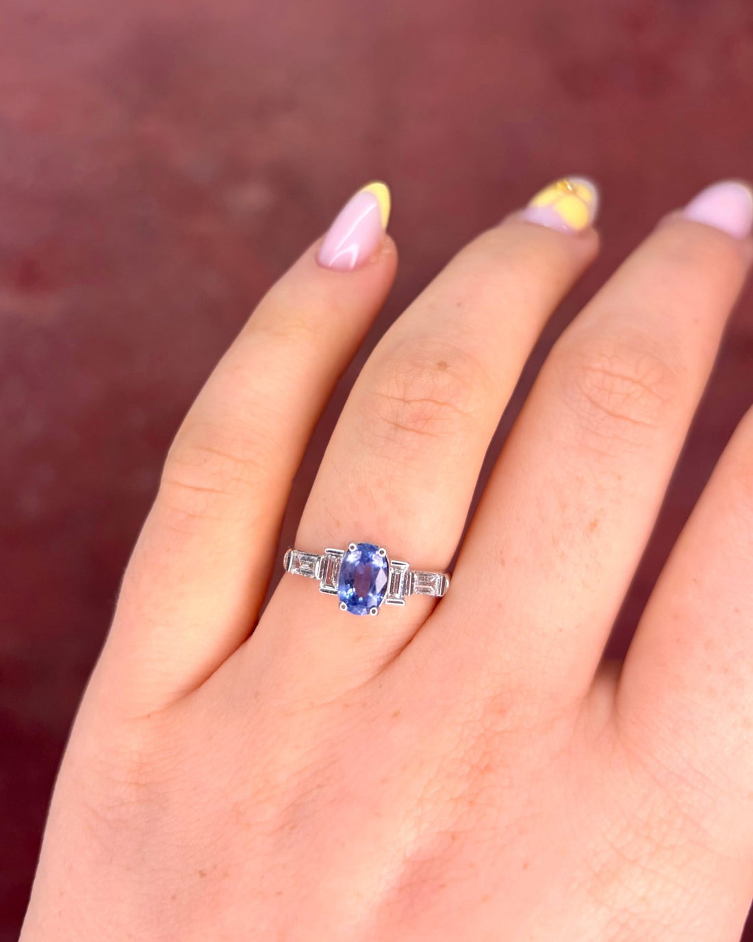 Bague Trilogie Saphir Cornflower 1 carat &amp; Diamants 0.42 carat "Fanny" - Elliade Paris