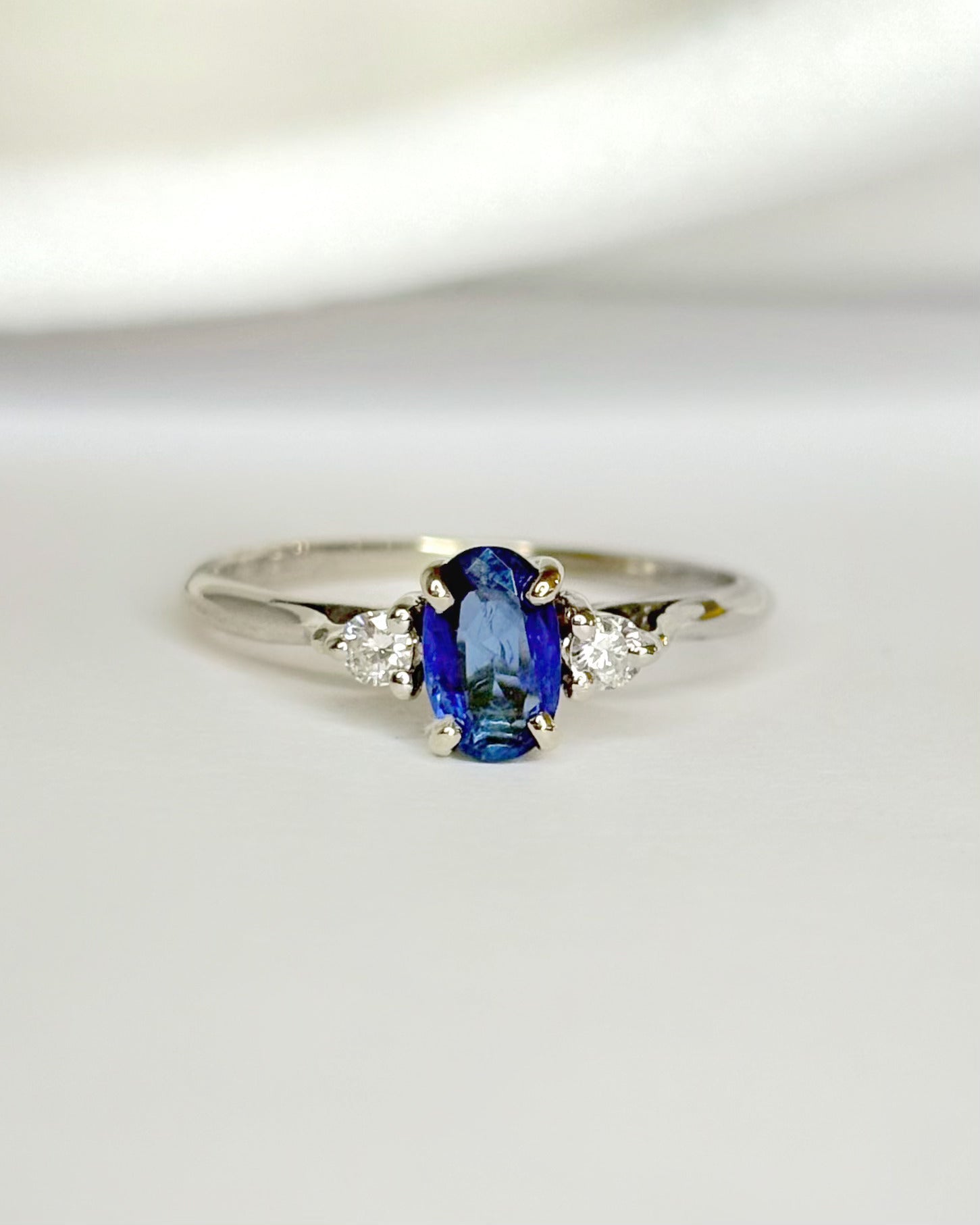 Bague Trilogie Saphir &amp; Diamants "Calisse" - Elliade Paris