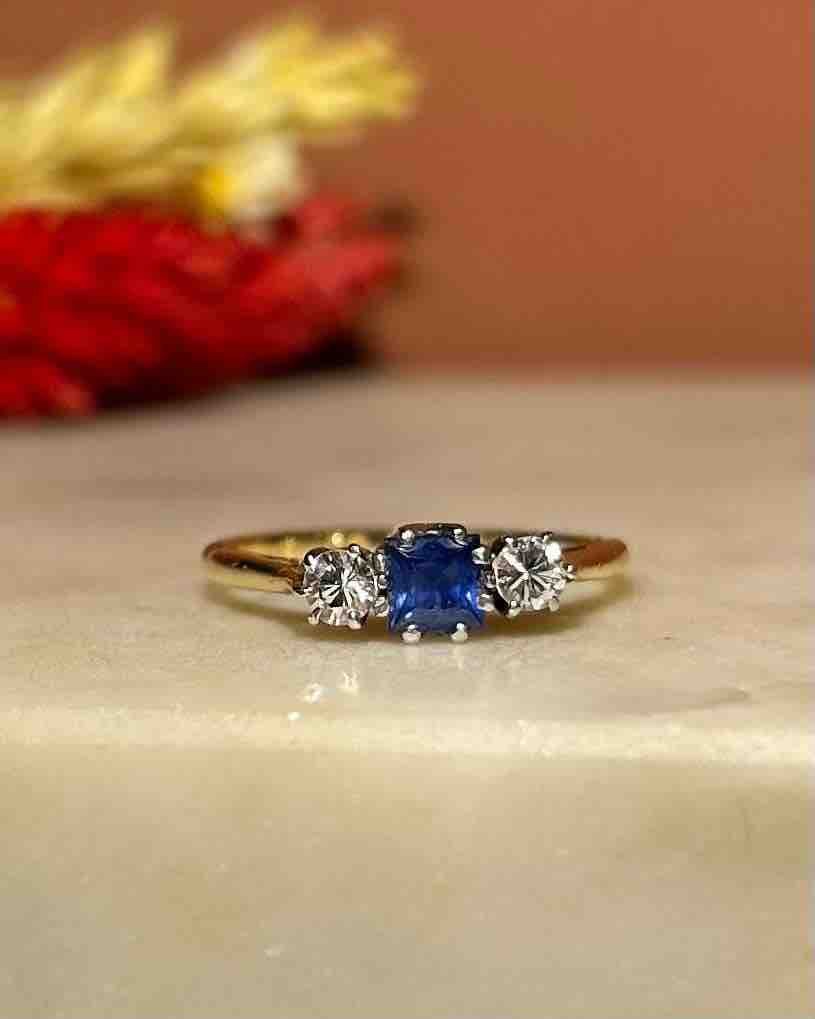 Bague Trilogie Saphir &amp; Diamants "Laurine" - Elliade Paris
