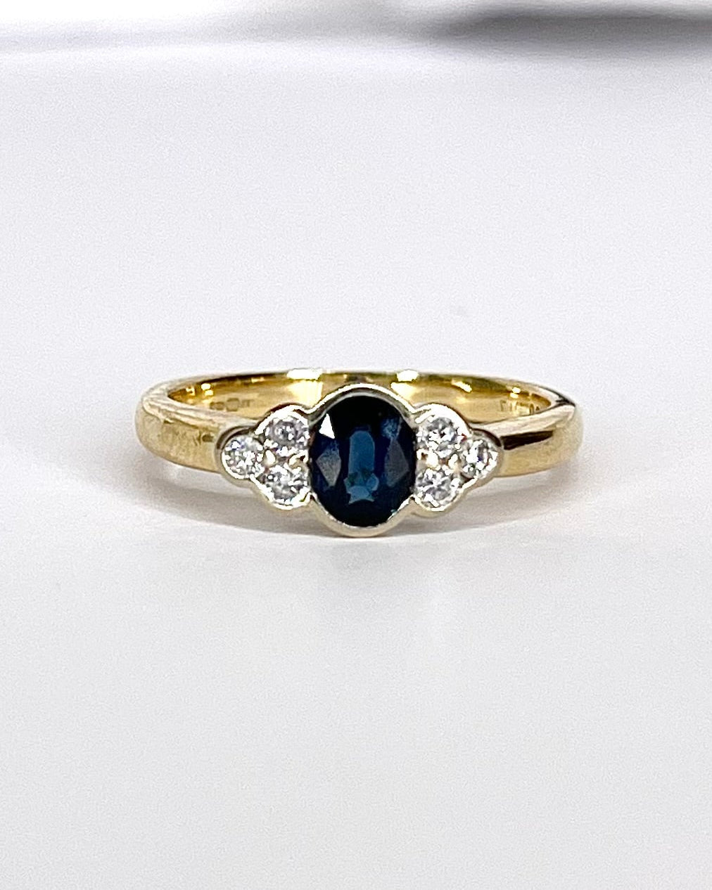 Bague Trilogie Saphir &amp; Diamants "Tiphaine" - Elliade Paris