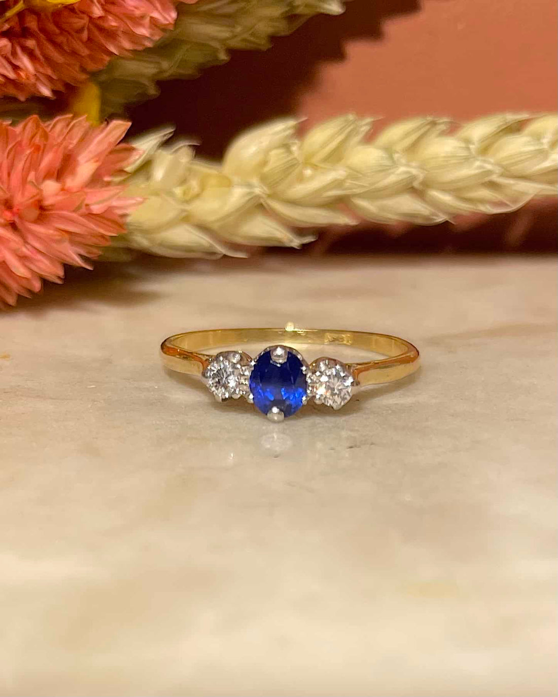 Bague Trilogie Saphir 0.55 carat &amp; Diamants &quot;Viviane&quot;