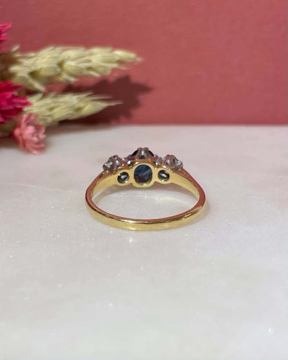 Bague Trilogie Saphir 1.10 carat &amp; Diamants &quot;Oriana&quot;